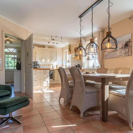 Feriehus Reetdachhaus Meerzeit Reetdachhaus Meerzeit